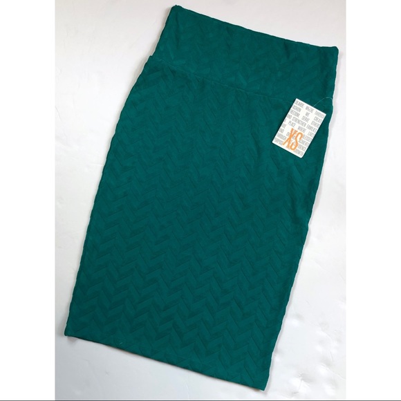 LuLaRoe Dresses & Skirts - LuLaRoe Cassie Skirt Size XS NWT